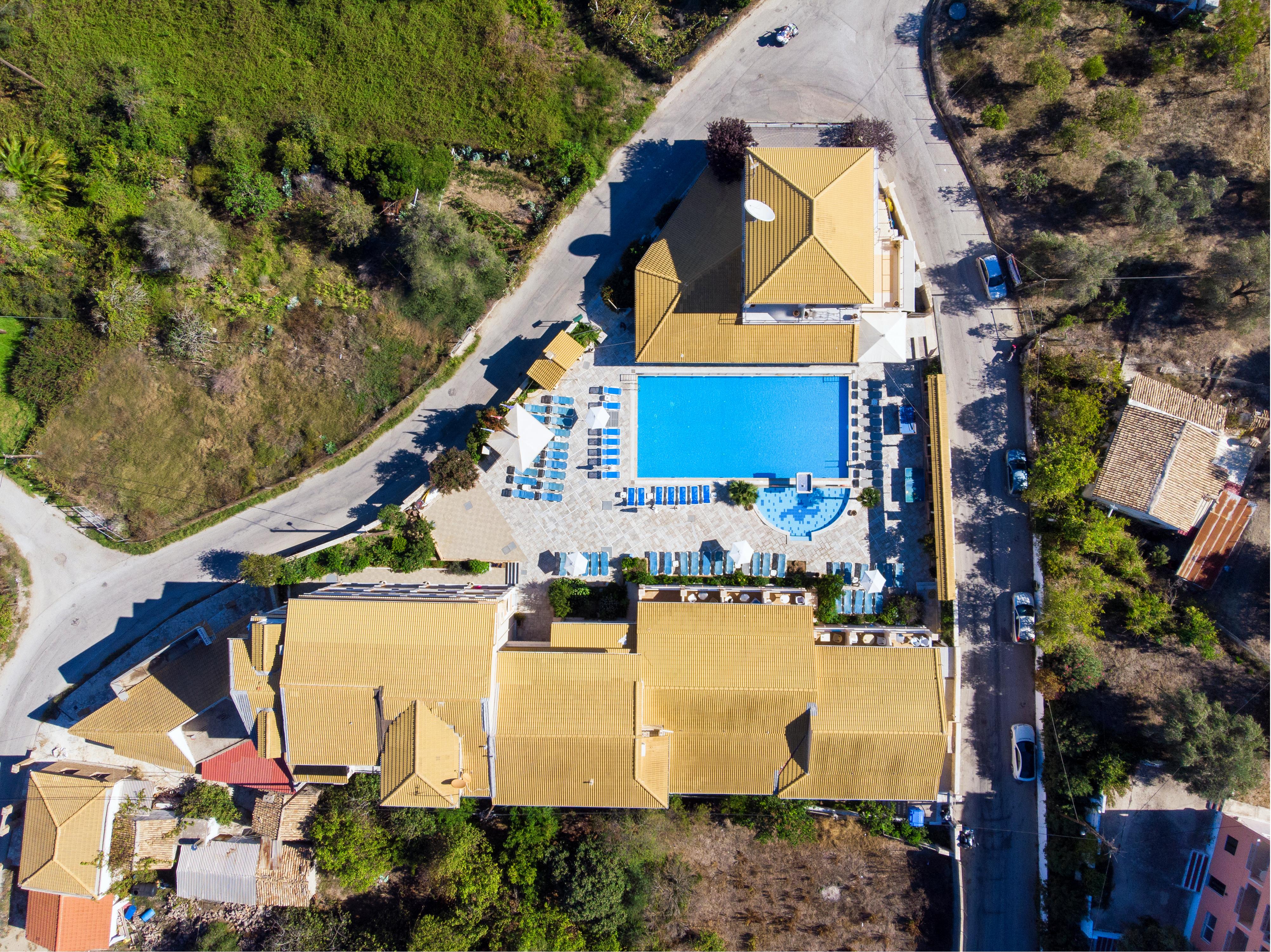 Kavos Plaza Hotel Bagian luar foto
