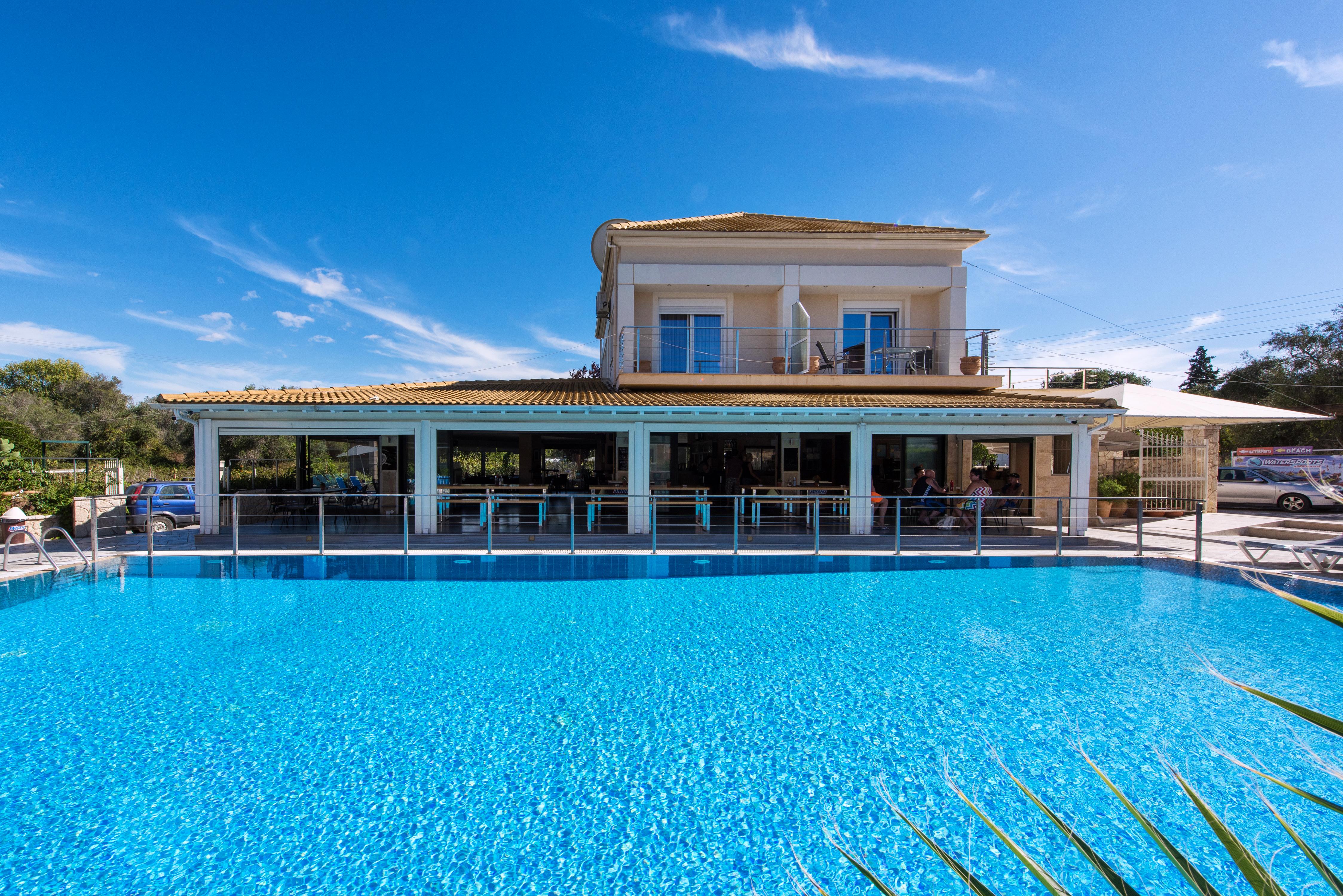 Kavos Plaza Hotel Bagian luar foto
